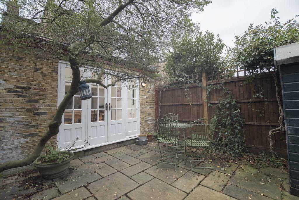 Traditional Home In Kew Gardens By Underthedoormat Richmond  Exterior foto